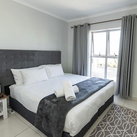 Summerseas Beach Living Port Elizabeth Exterior photo